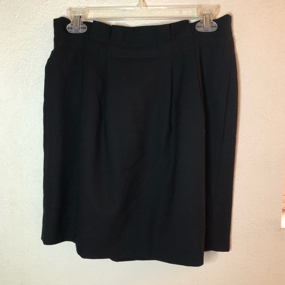 J-Crew Wool Mini-Skirt Office Attire Professional Size 6 Black Ruffled Waist